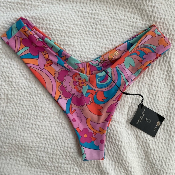 Skatie Other - Skatie Mandi bottoms in print Lanai in size large